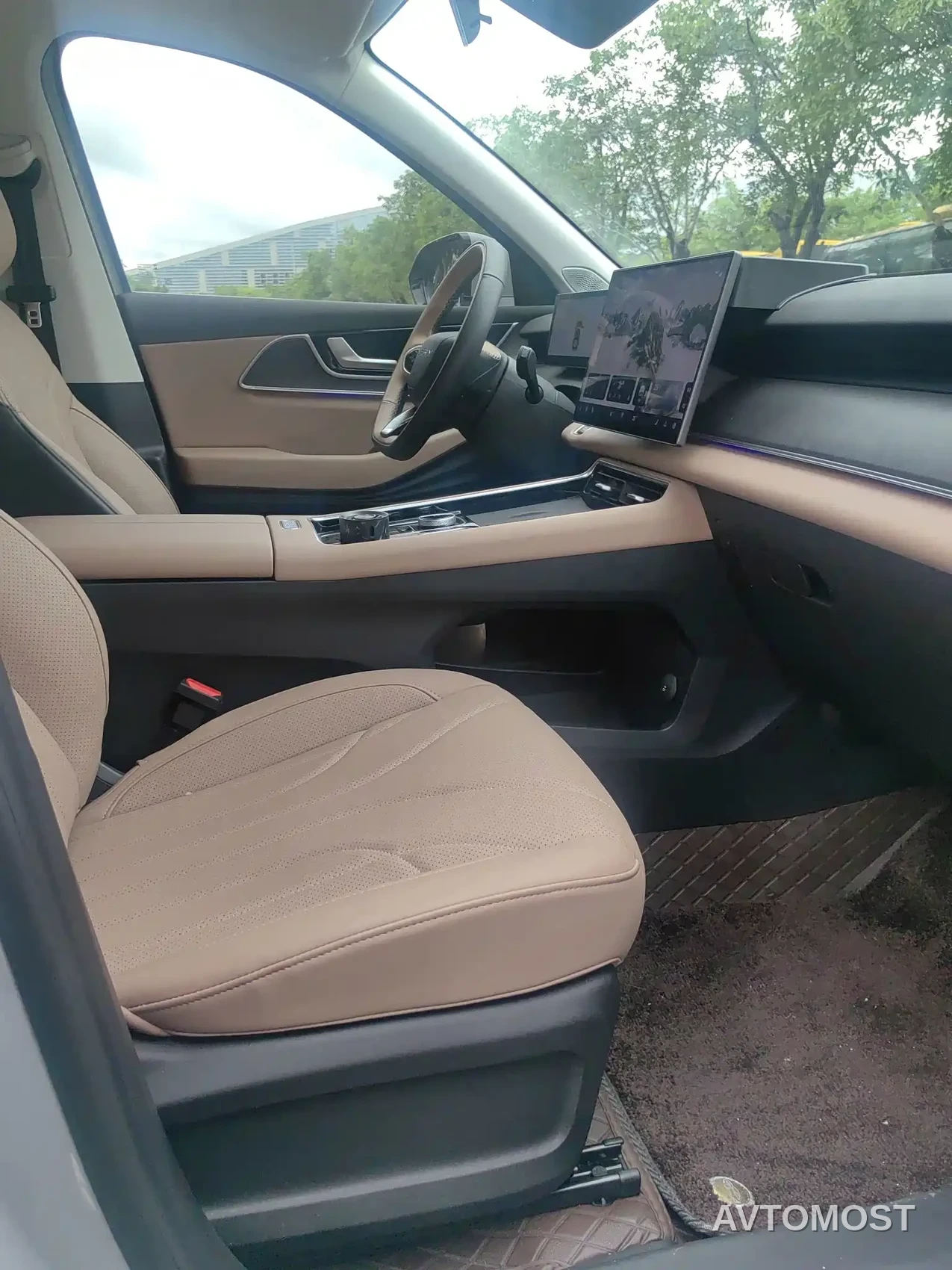 Chery Tiggo 8L 2024 Model 2.0T 2WD Comfort 5-Seater — фото 10