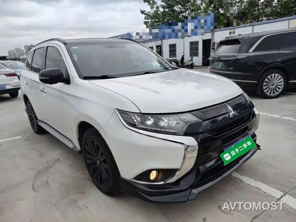 Mitsubishi Outlander 2021 2.4L 4WD Yaodong Edition 5-seater — фото 2