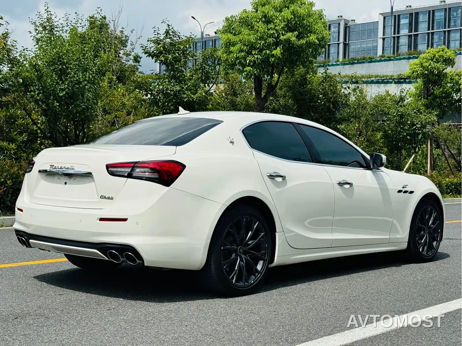 Maserati Ghibli 2022 2.0T GT Edge Edition — фото 14