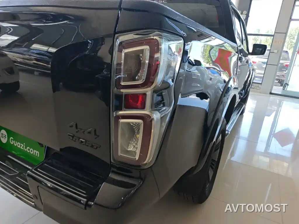 Isuzu D-MAX 2023 1.9T Auto 4WD V-CROSS Yue Ling Edition — фото 4