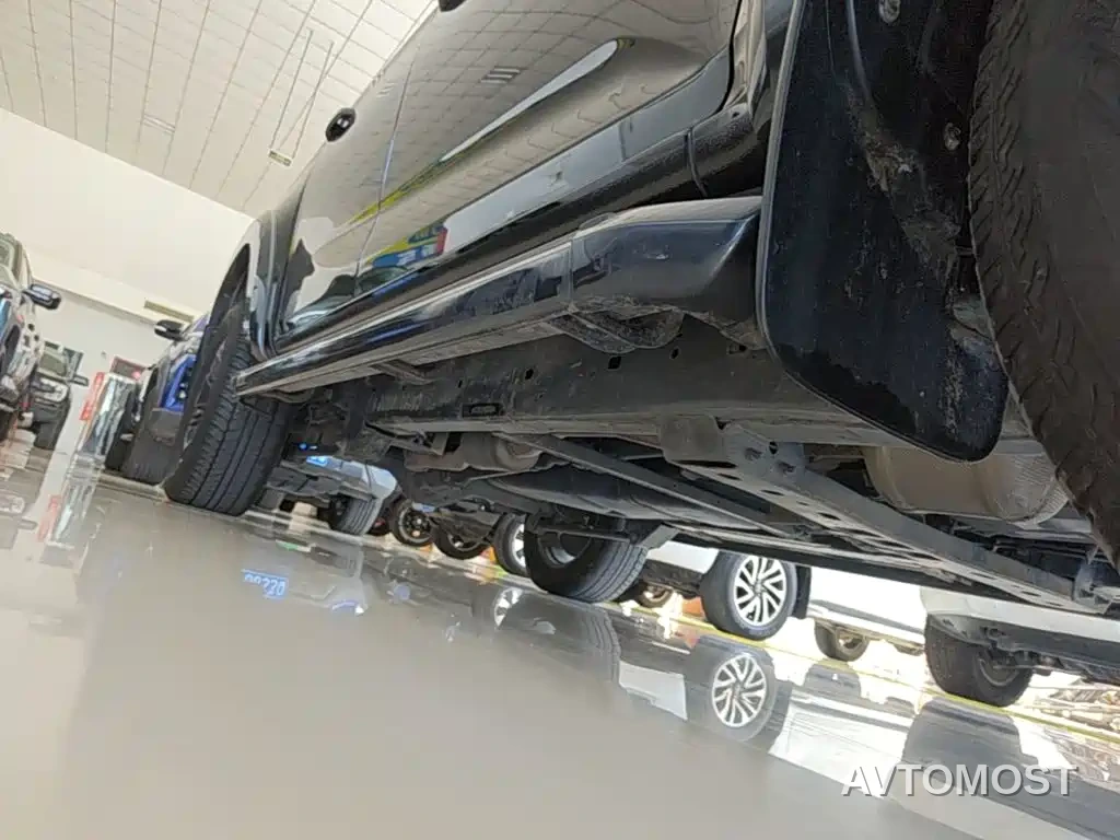Isuzu D-MAX 2023 1.9T Auto 4WD V-CROSS Yue Ling Edition — фото 15