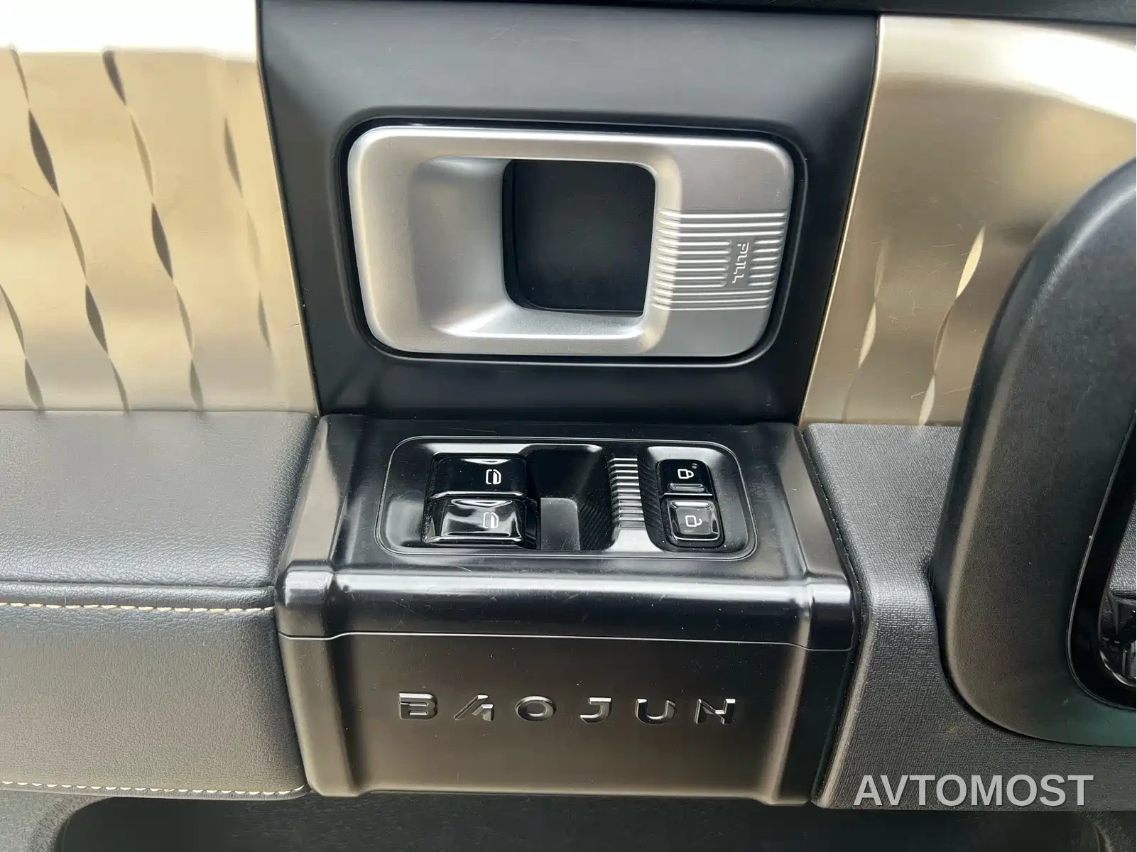 Baojun KiWi EV 2022 Designer Lite NMC — фото 11