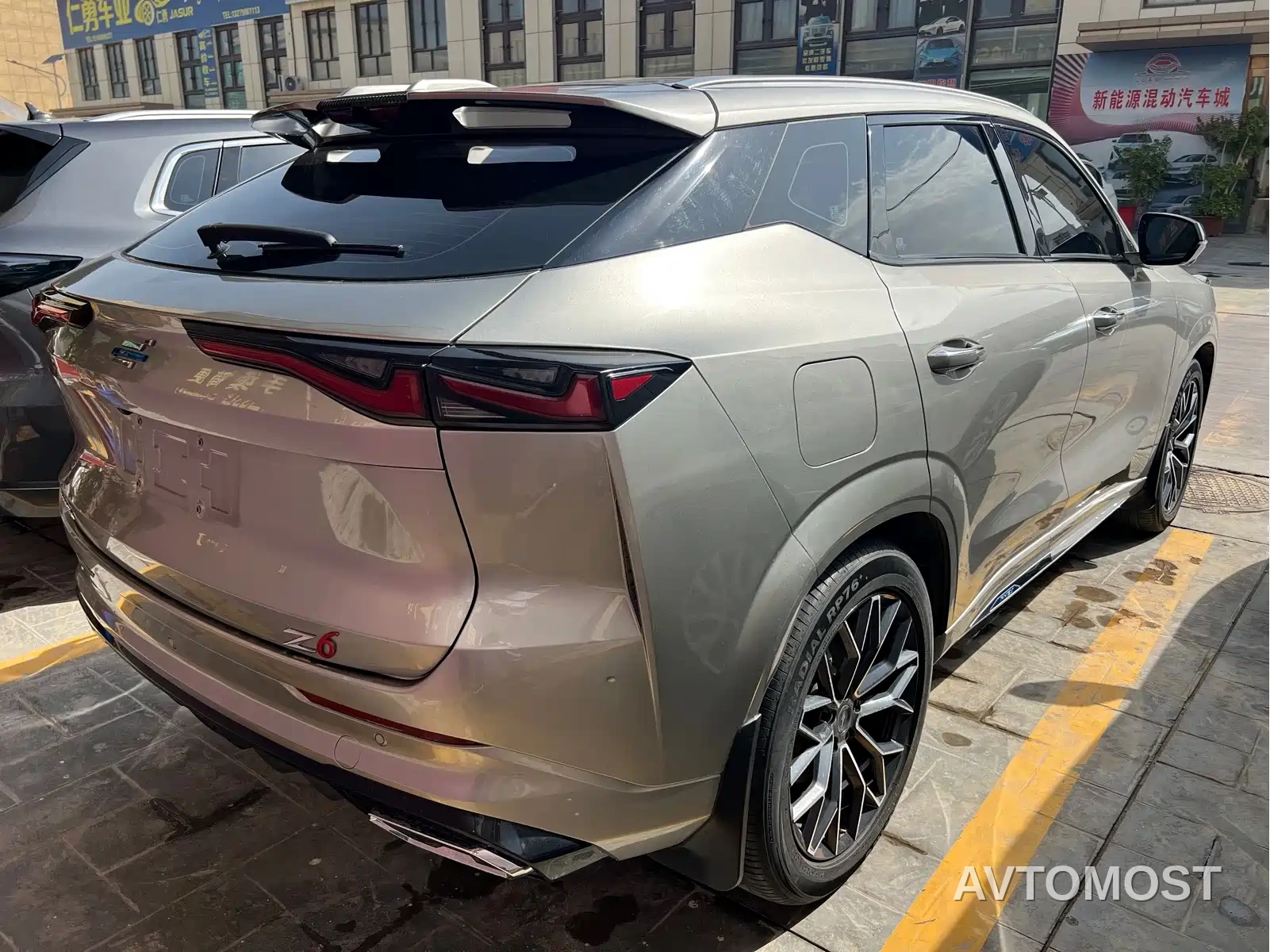 Changan Oshan Z6 EV 2023 Smart Electric iDD 150KM Flagship PLUS — фото 9