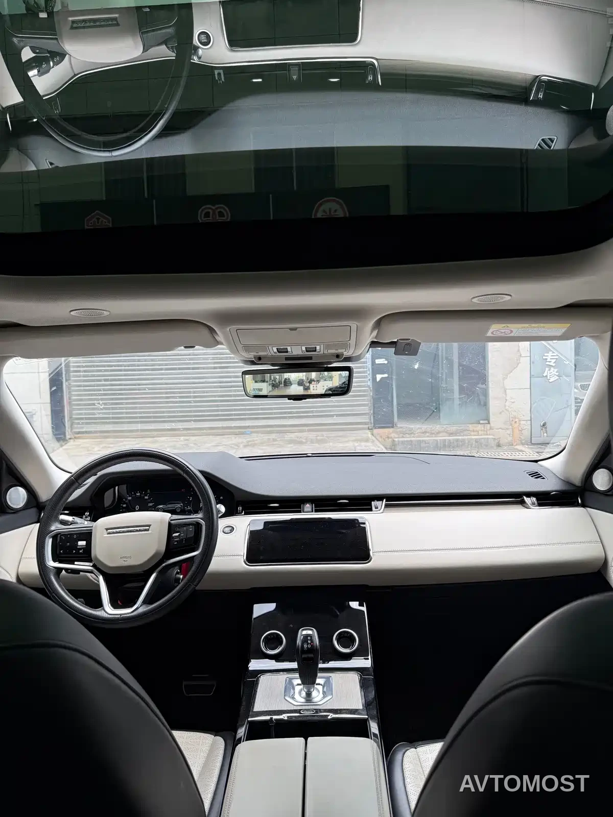 Land Rover Range Rover Evoque 2022 Range Rover Evoque L 249PS R-Dynamic Luxury Edition — фото 6