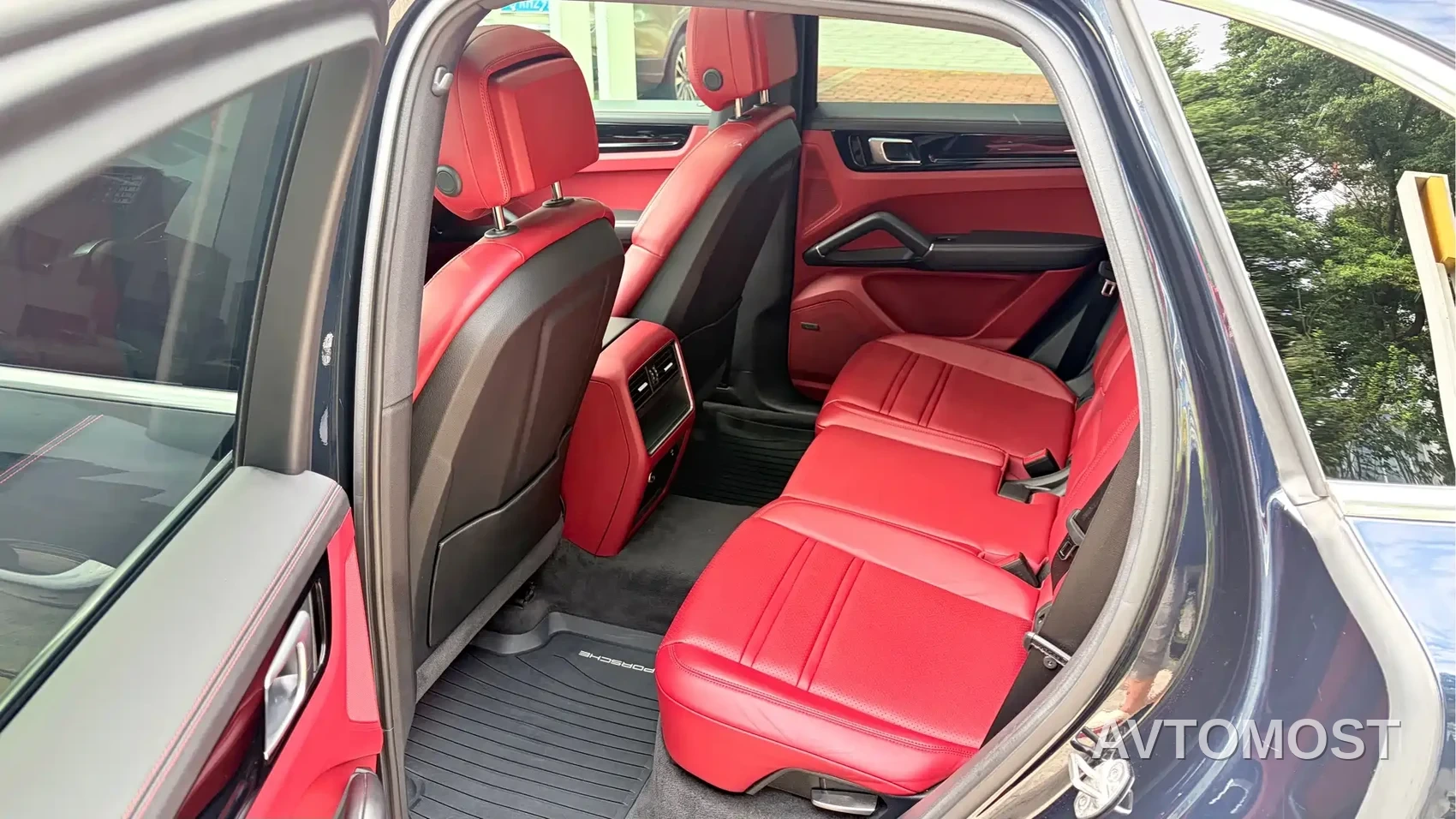 Porsche Cayenne New Energy 2021 Cayenne E-Hybrid 2.0T — фото 8
