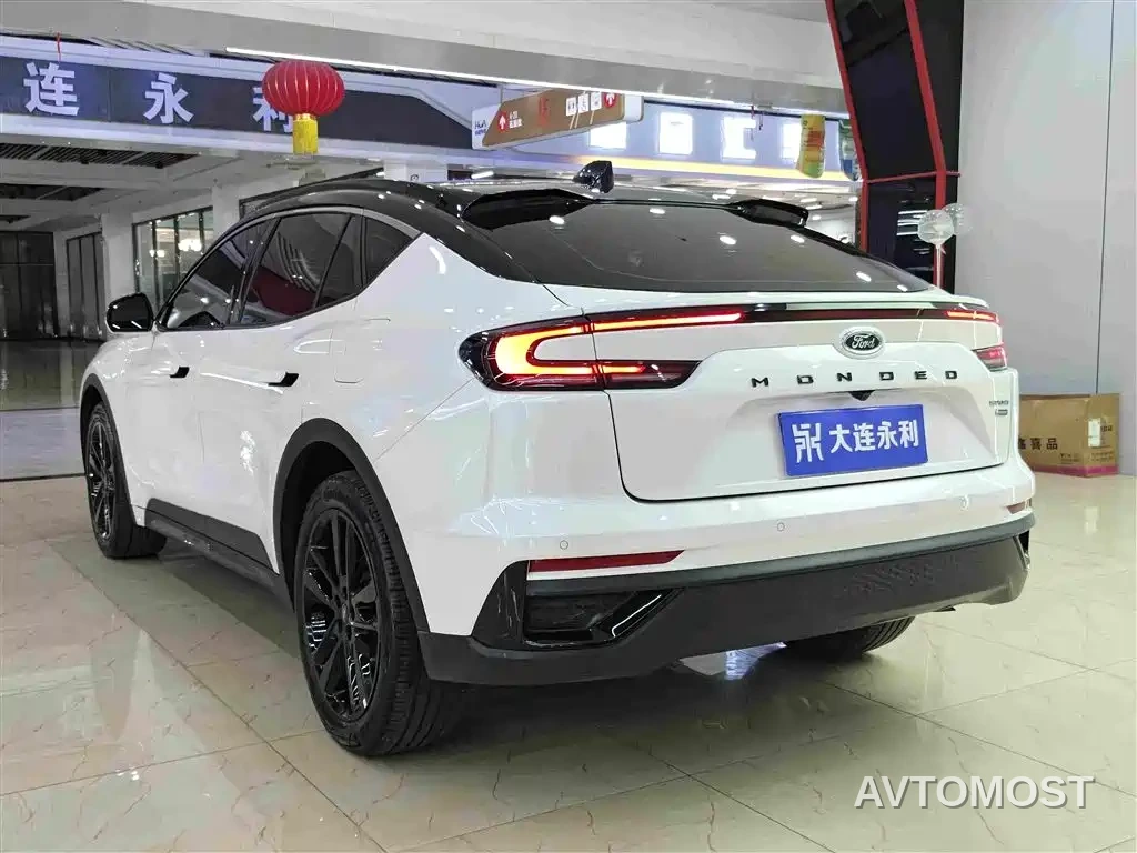 Ford Mondeo 2025 2.0T EcoBoost E Hybrid Sport Edition — фото 6