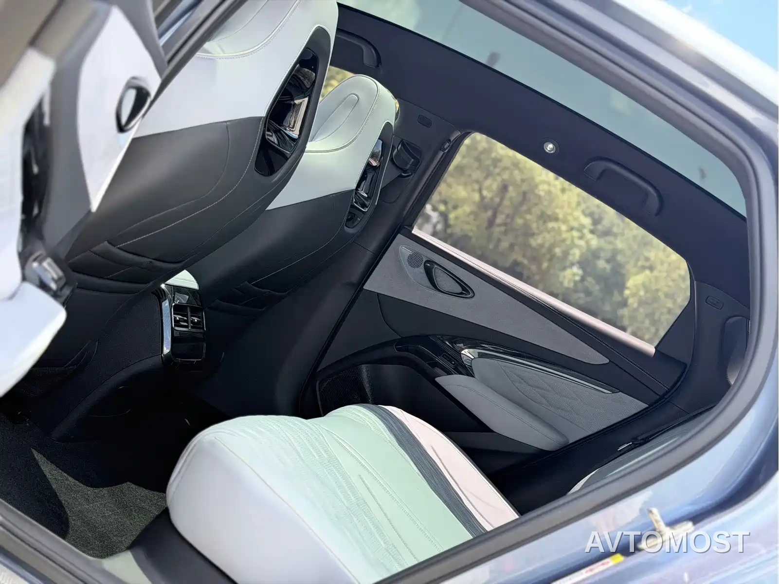 BYD Seal 2022 550km Standard Range RWD Premium — фото 9