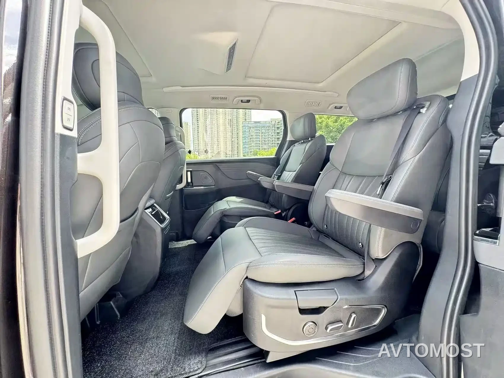 JAC Refine RF8 PHEV 2024 Smart Edition 1.5T 150KM Flagship (LFP) — фото 10