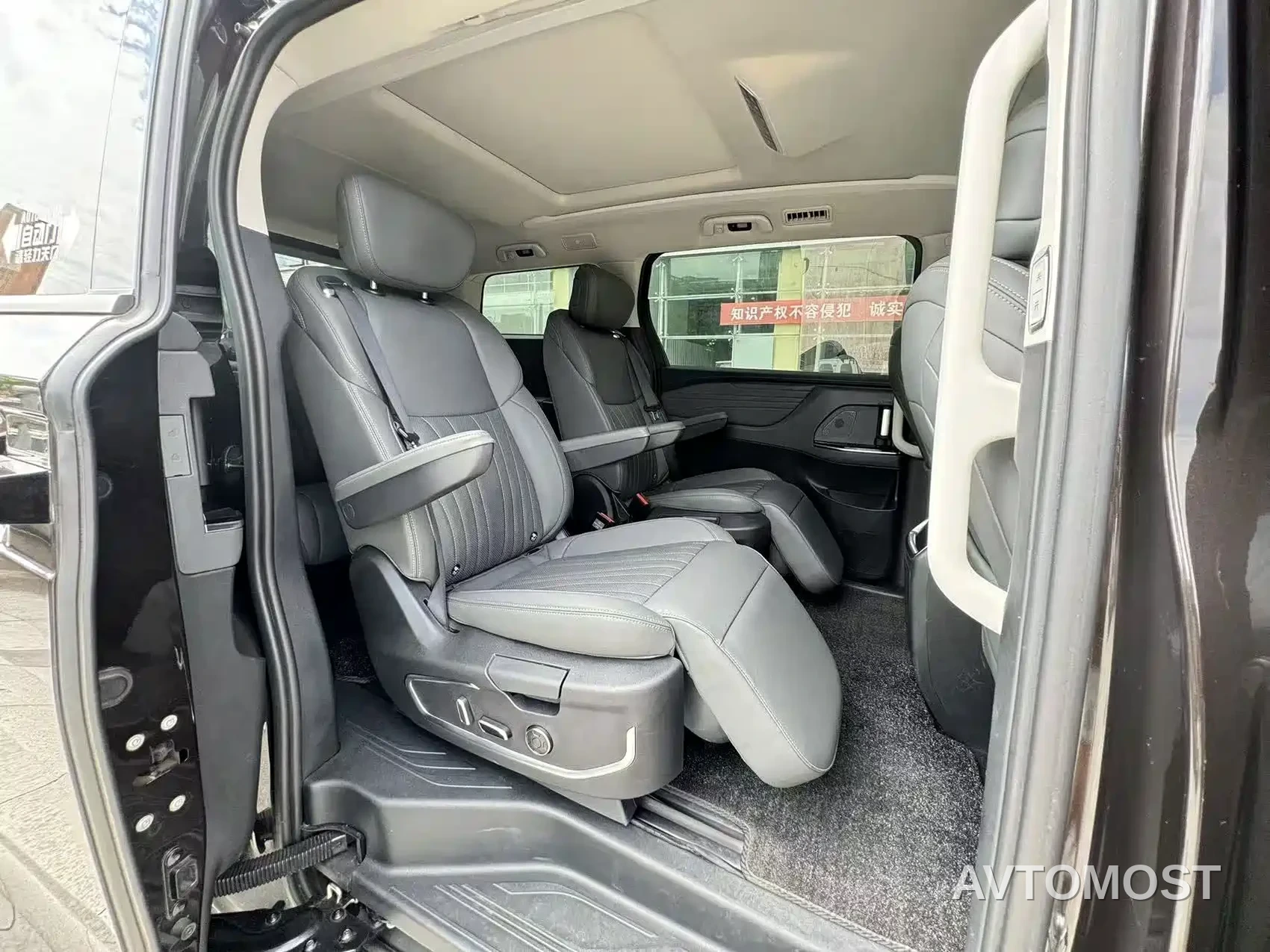 JAC Refine RF8 PHEV 2024 Smart Edition 1.5T 150KM Flagship (LFP) — фото 11