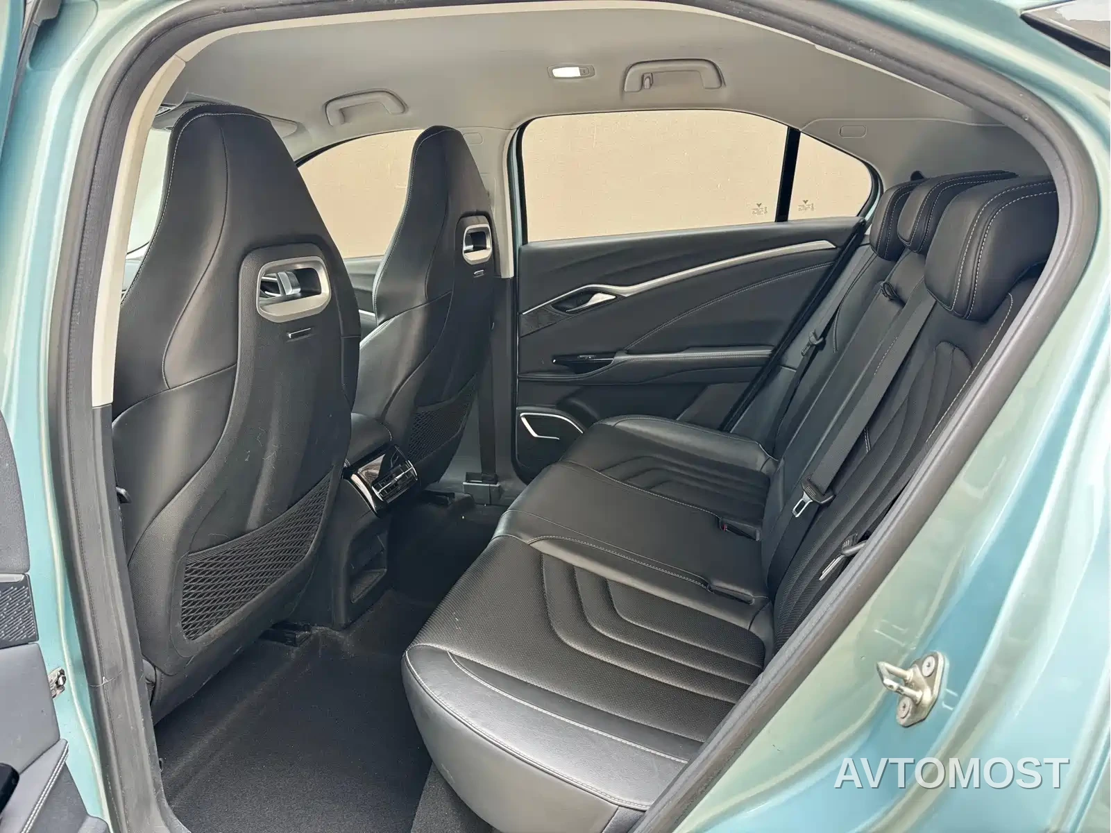 Nezha Auto Neta U 2022 Pro 400 Smooth Edition — фото 11