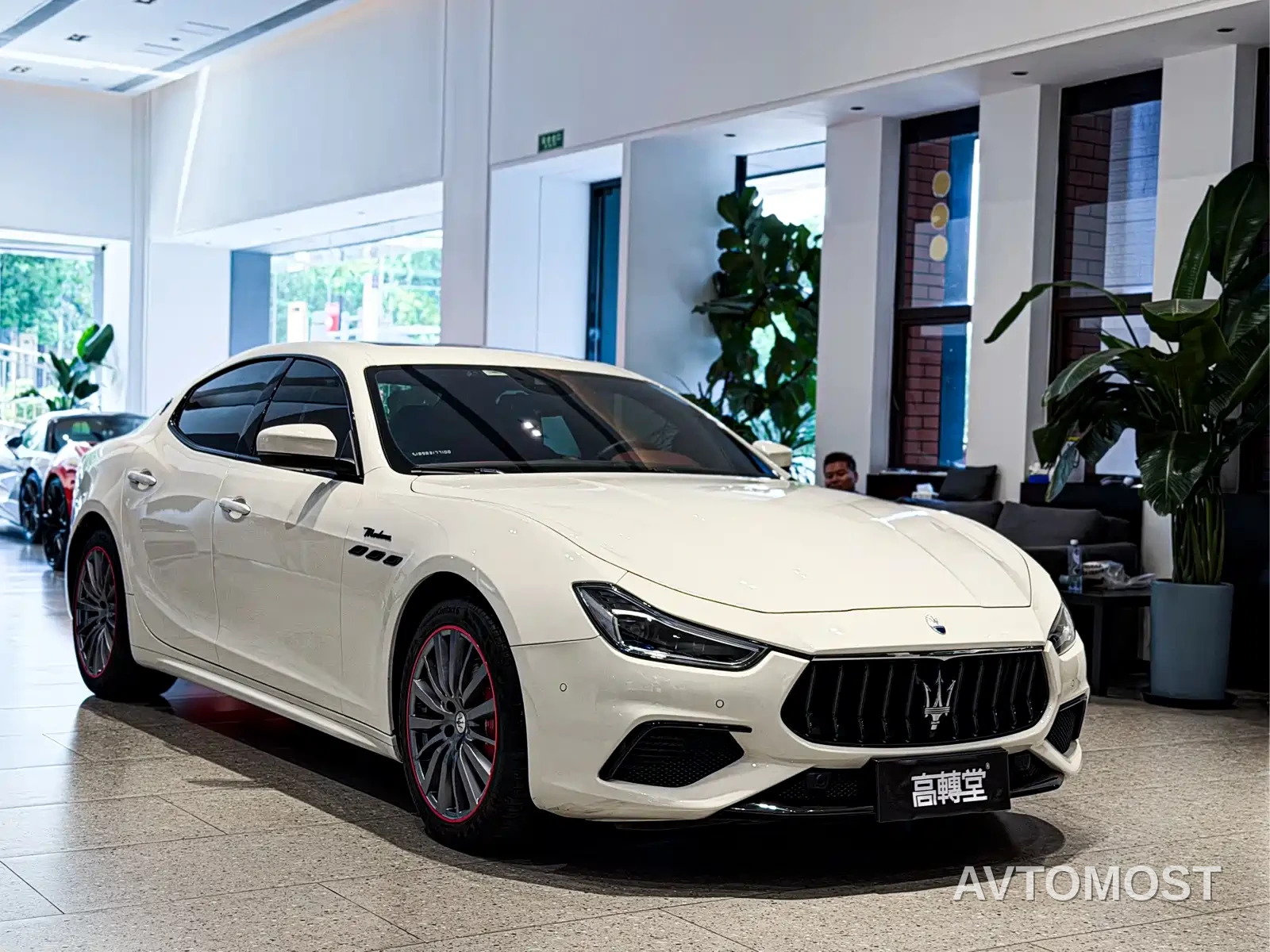 Maserati Ghibli 2023 3.0T Modena — фото 5