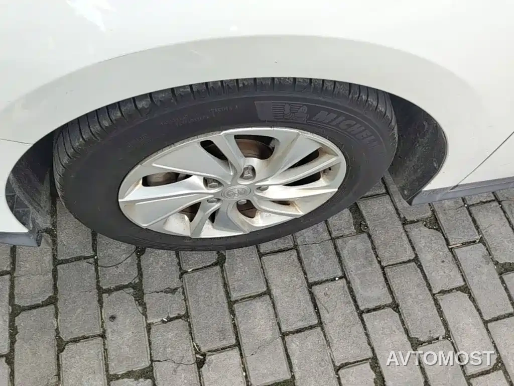 Buick Velite 6 2020 Plug-in Hybrid Connected Fashion Edition — фото 20
