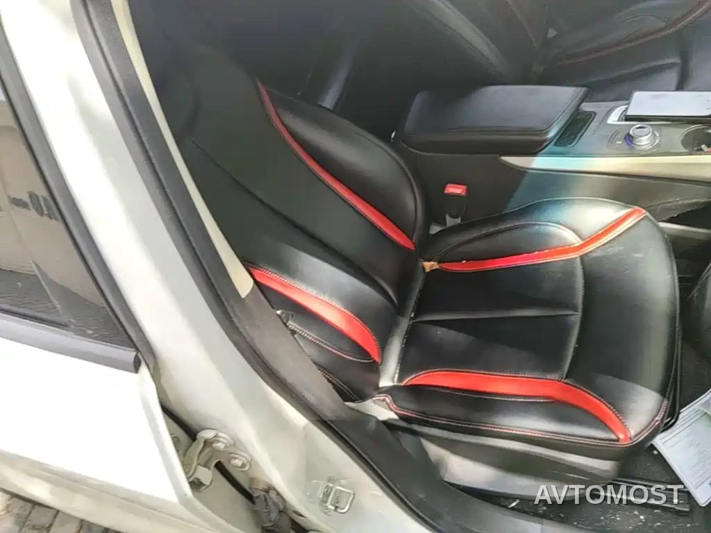 Buick Velite 6 2020 Plug-in Hybrid Connected Fashion Edition — фото 22