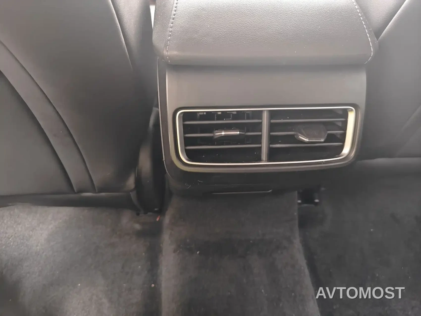 Geely Xing Rui 2024 Zhiqing 1.5TD Celestial Palace Edition — фото 9