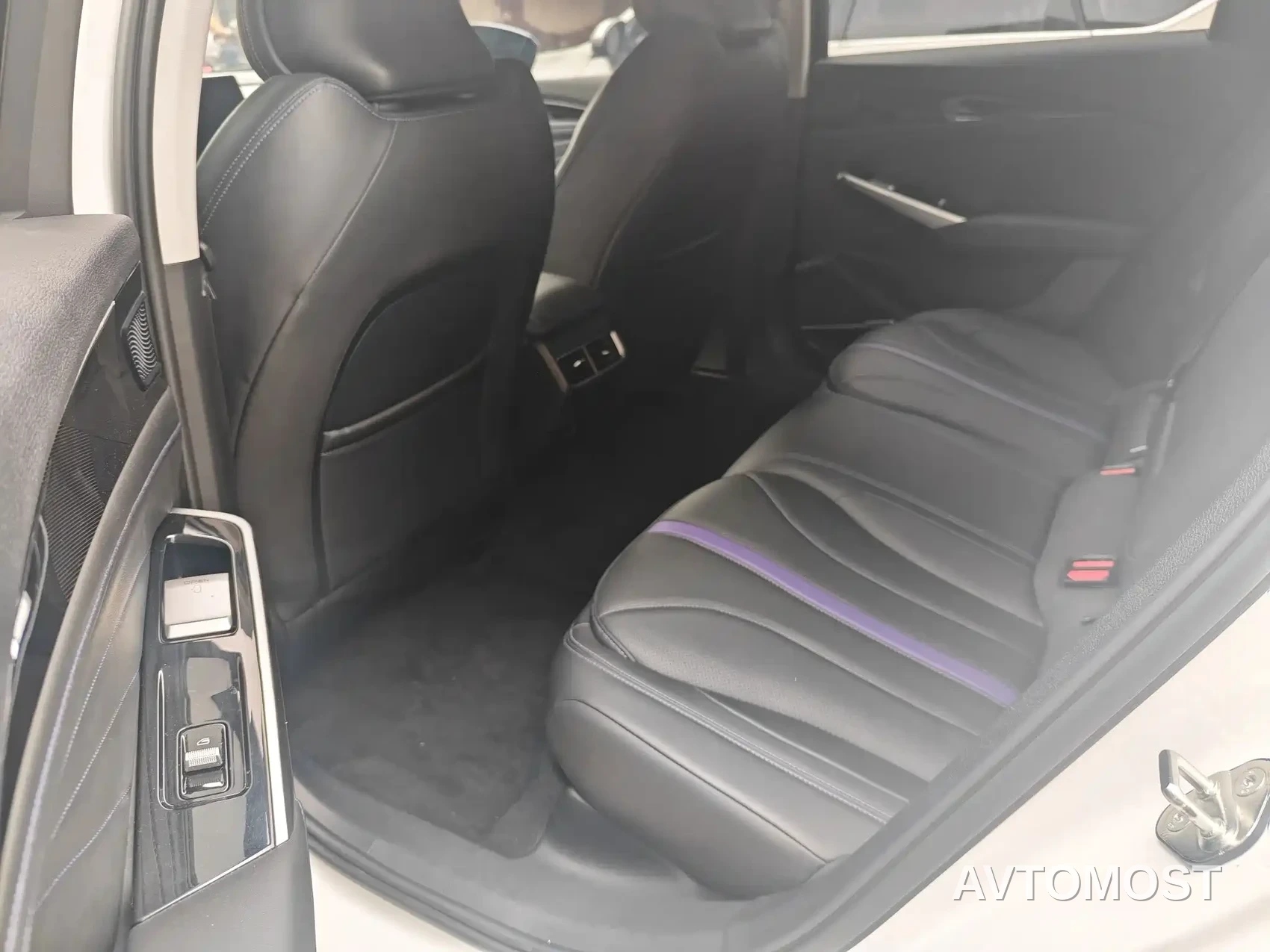 Geely Xing Rui 2024 Zhiqing 1.5TD Celestial Palace Edition — фото 10