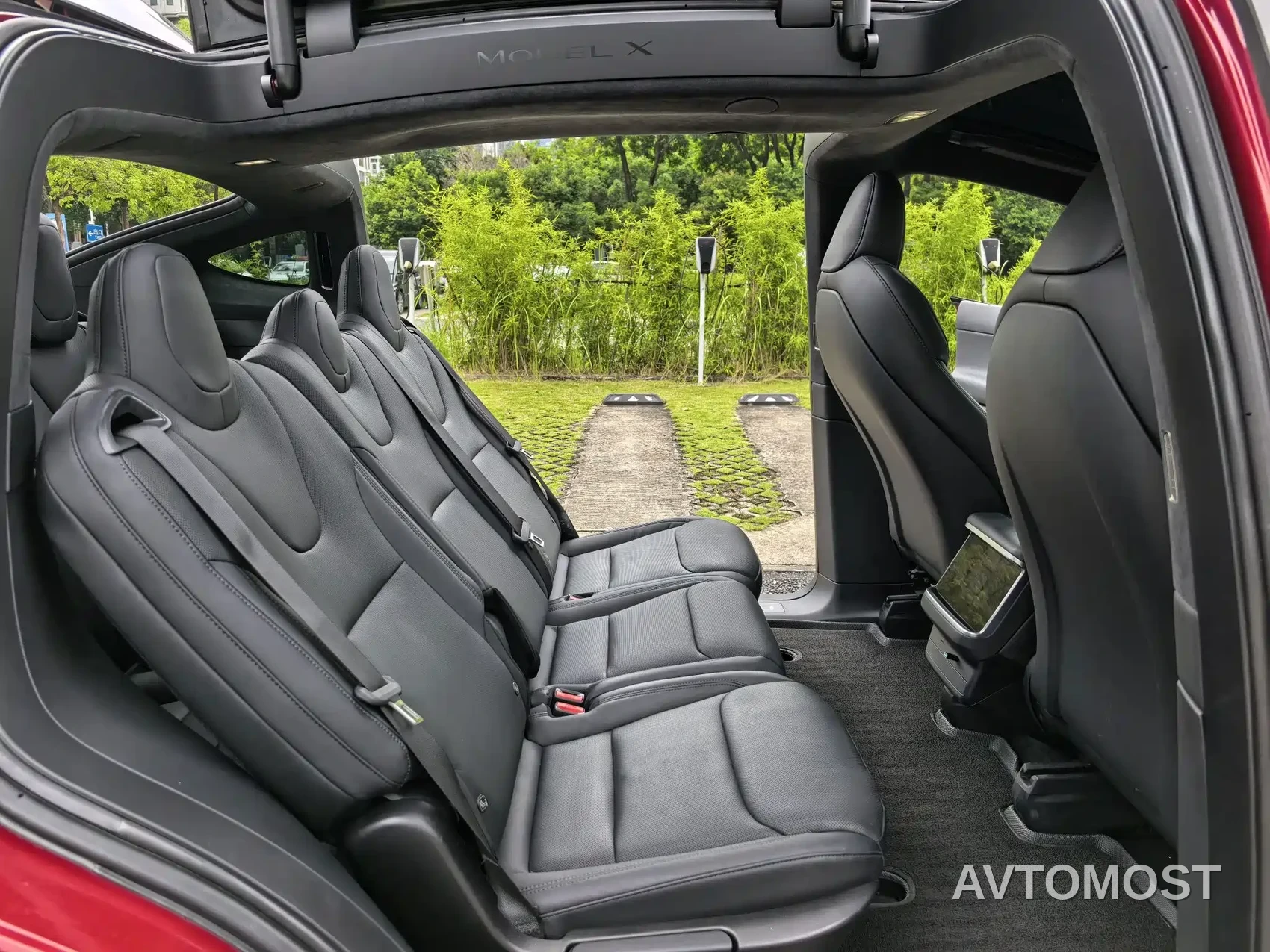 Tesla Model X 2023 Dual Motor All-Wheel Drive Edition — фото 9