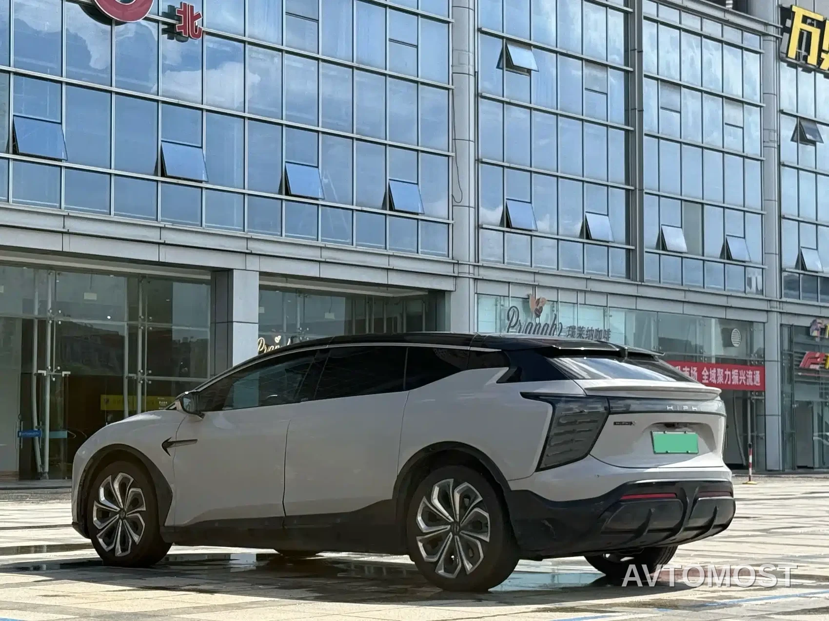HiPhi X 2021 Flagship Edition 6-Seater — фото 4