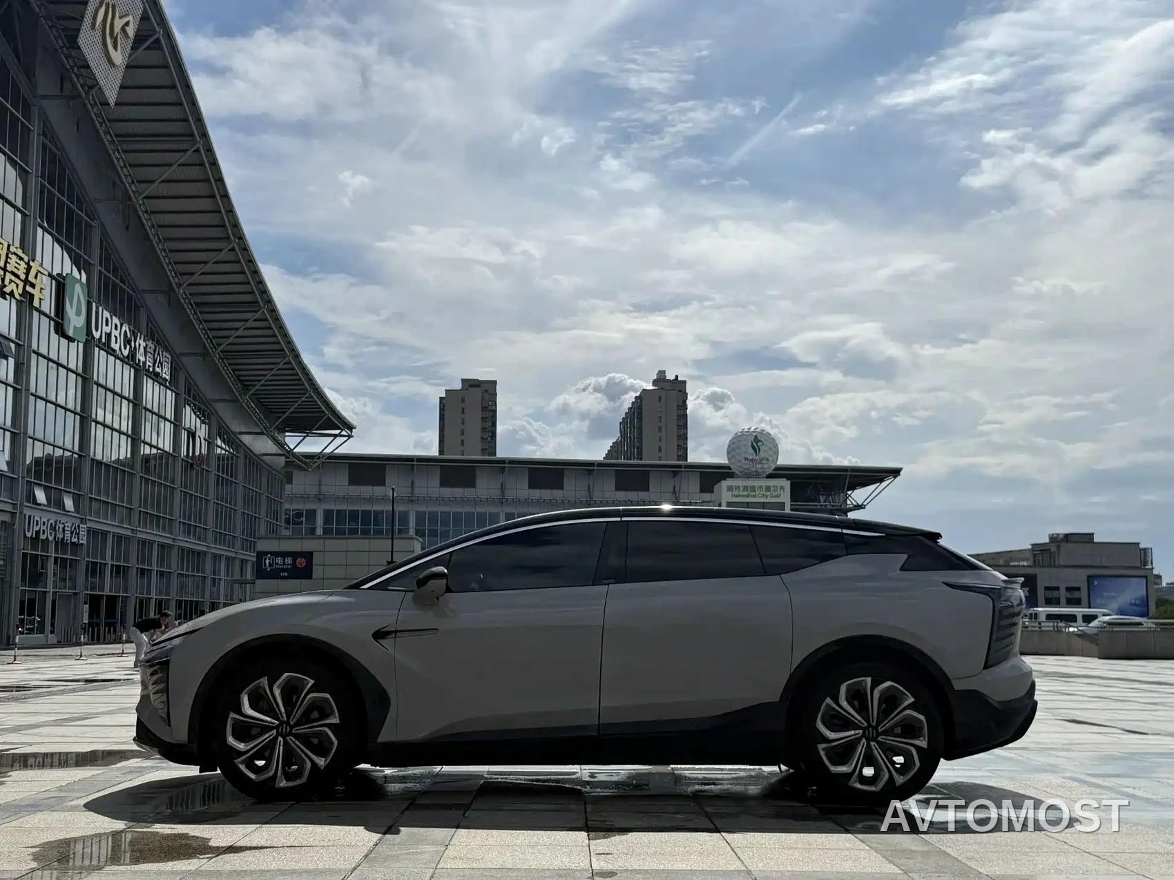 HiPhi X 2021 Flagship Edition 6-Seater — фото 7