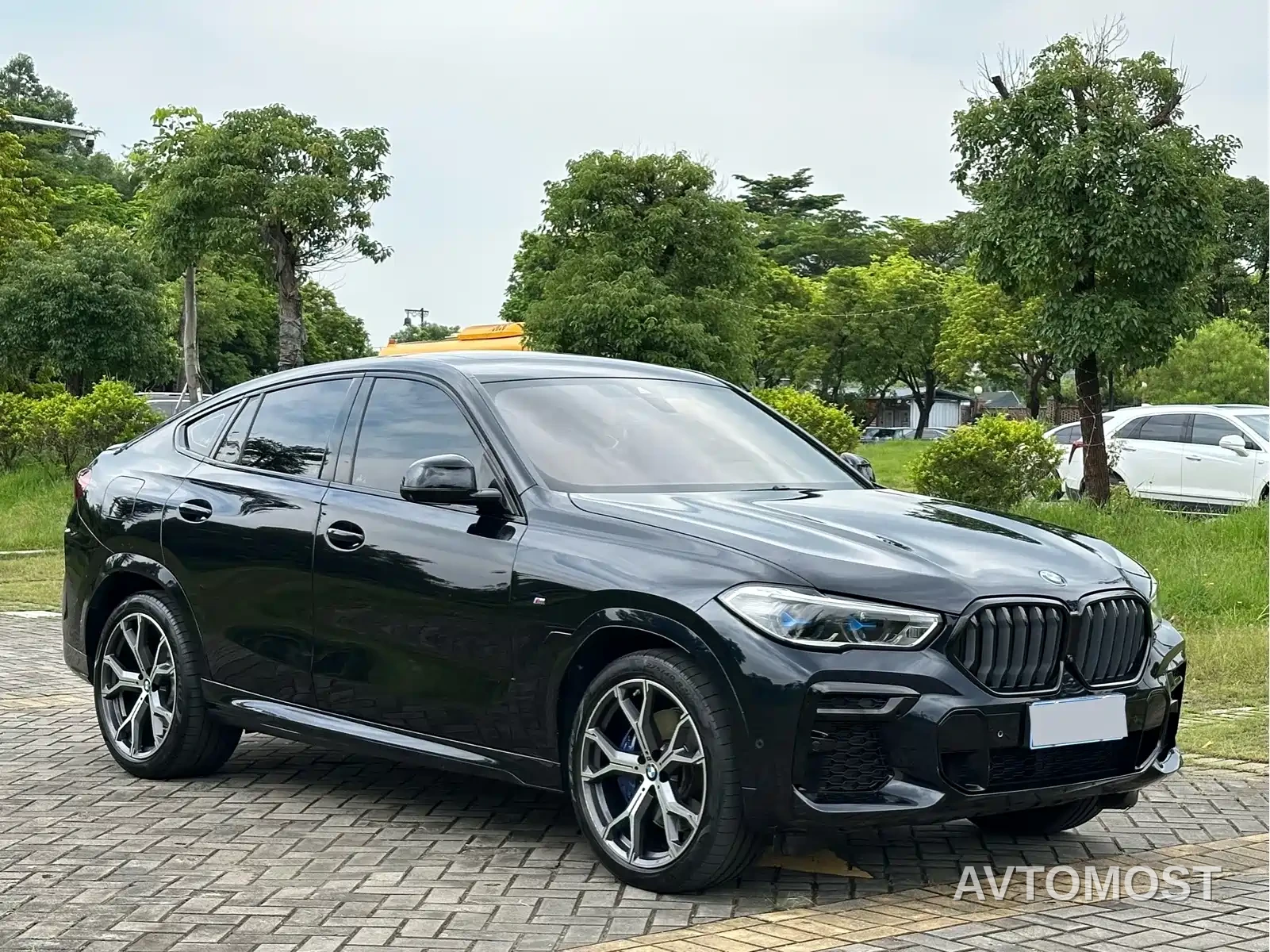 BMW X6 2022 Model Year Facelift II xDrive40i M Sport Package — фото 3