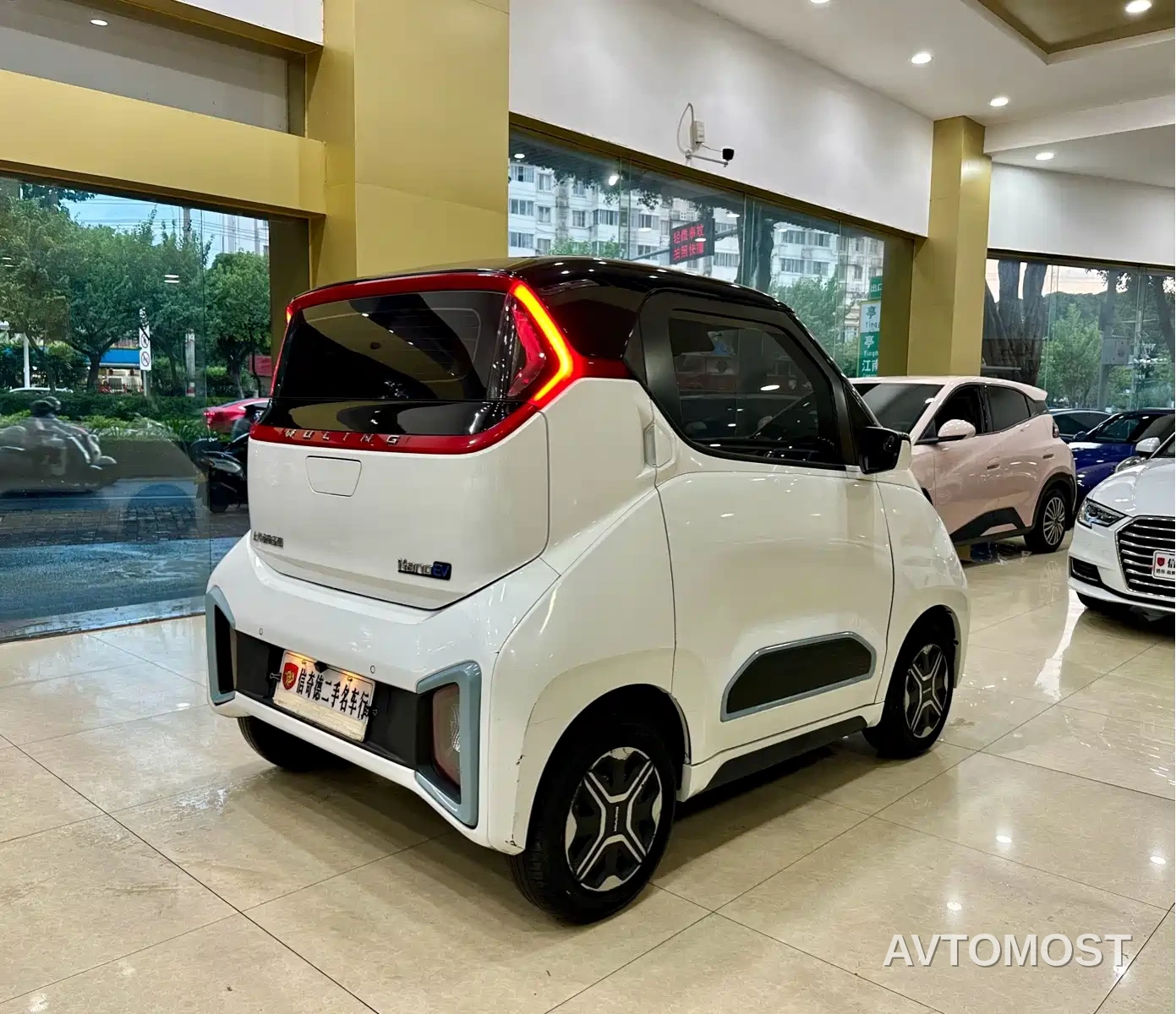 Wuling NanoEV 2021 Fun Edition — фото 3