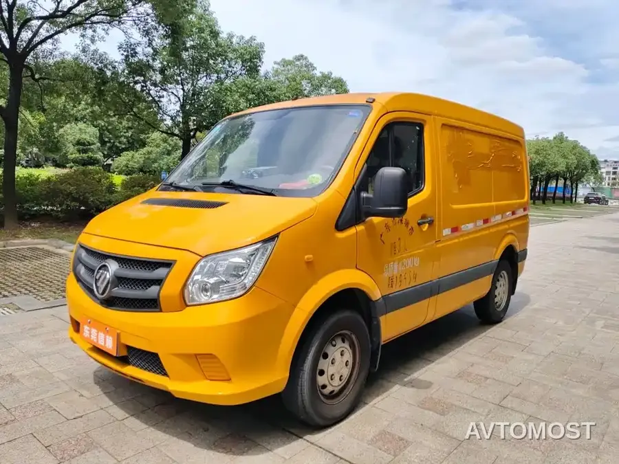 Foton Tuyano 2023 2.0T Manual Lucky Elephant Van Long Wheelbase Medium Roof Single Rear Tire 3-Seater