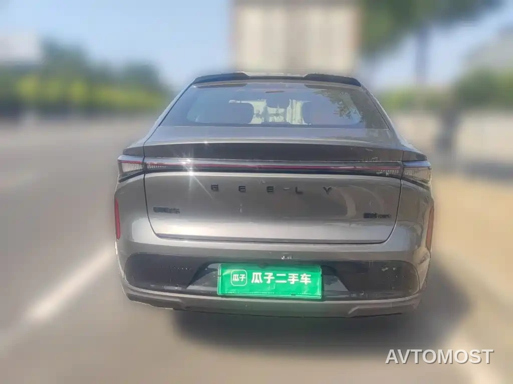 Geely Boyue REV 2026 Extended Range Base Model — фото 5