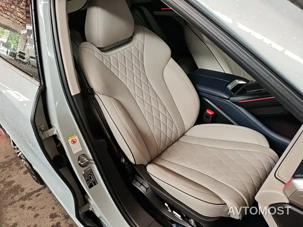 Wey Mocha 2021 2.0T 4WD Premium Edition — фото 22
