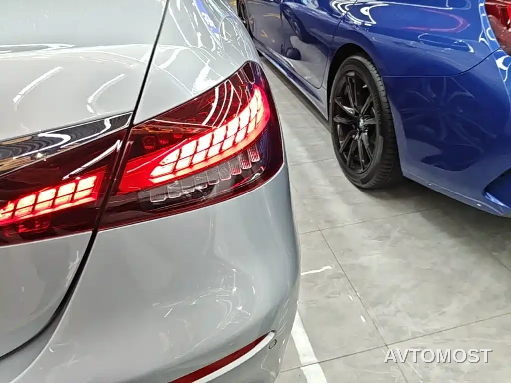 Mercedes-Benz E-Class 2022 Facelift E 300 L Sport Luxury Style — фото 4