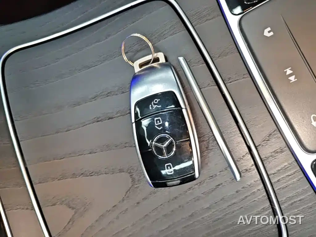 Mercedes-Benz E-Class 2022 Facelift E 300 L Sport Luxury Style — фото 5