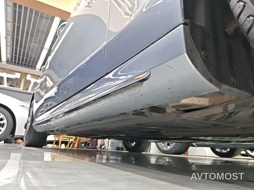 Mercedes-Benz E-Class 2022 Facelift E 300 L Sport Luxury Style — фото 16