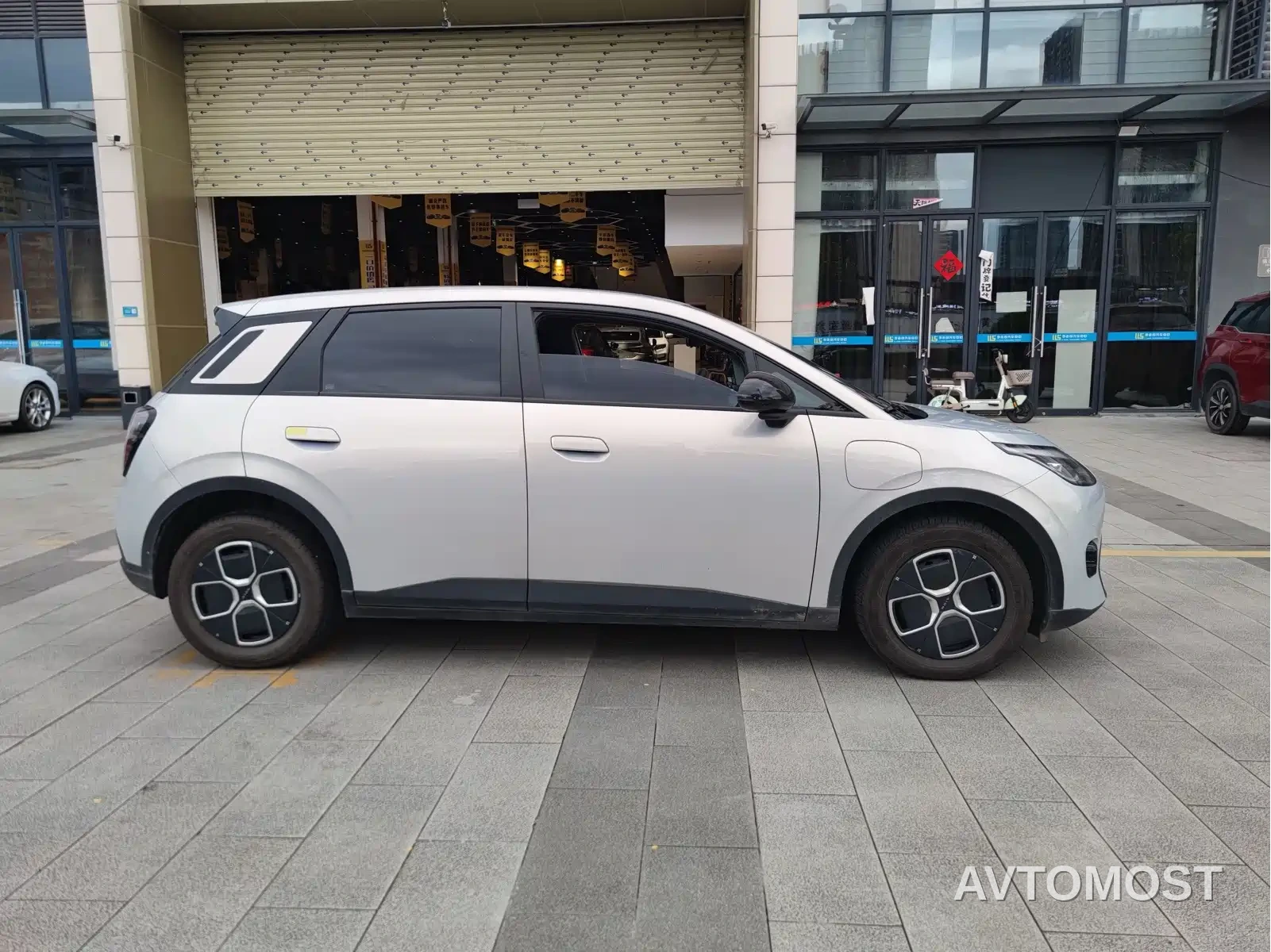 AION UT 2025 Model 330 Starlight Edition — фото 4