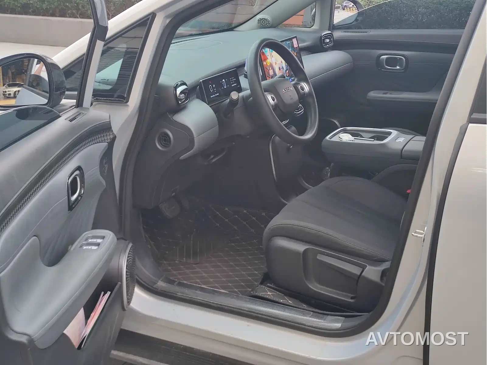 AION UT 2025 Model 330 Starlight Edition — фото 7
