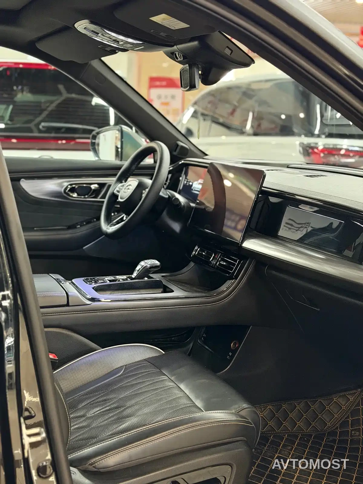 GAC Trumpchi GS8 2022 Hybrid Series 2.0TM 4WD Premium Edition (7-Seater) — фото 9