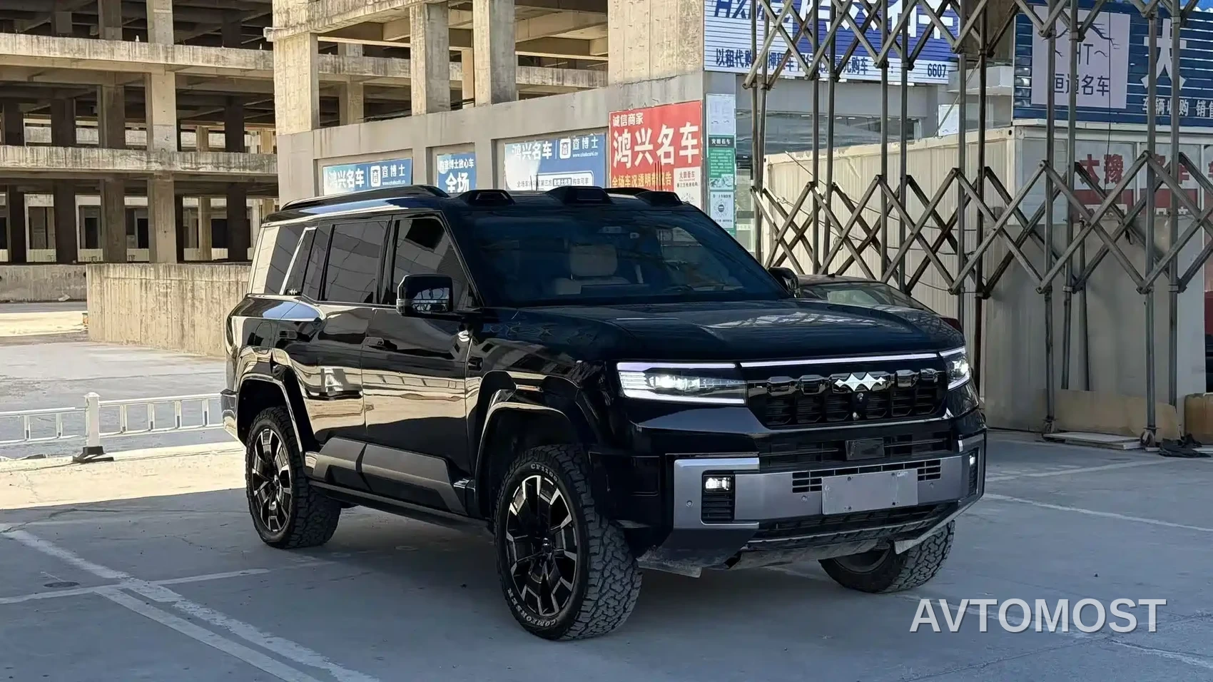 Fang Cheng Bao Leopard 8 2025 Zhiyong Flagship 7-Seater — фото 3