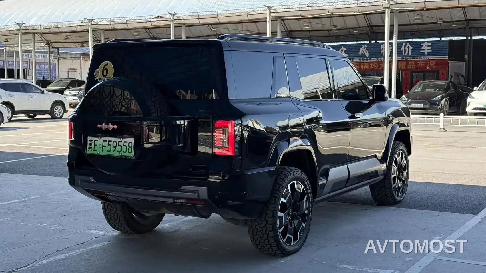 Fang Cheng Bao Leopard 8 2025 Zhiyong Flagship 7-Seater — фото 9