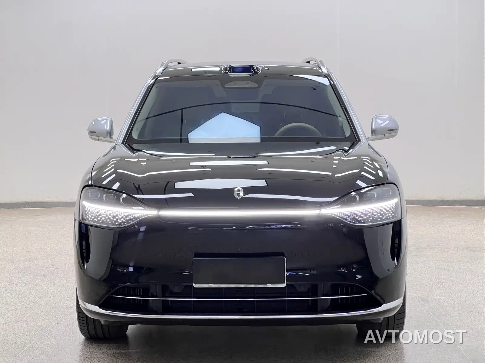 AITO M9 2024 Range Extender Max Edition 42kWh 6-seater — фото 2