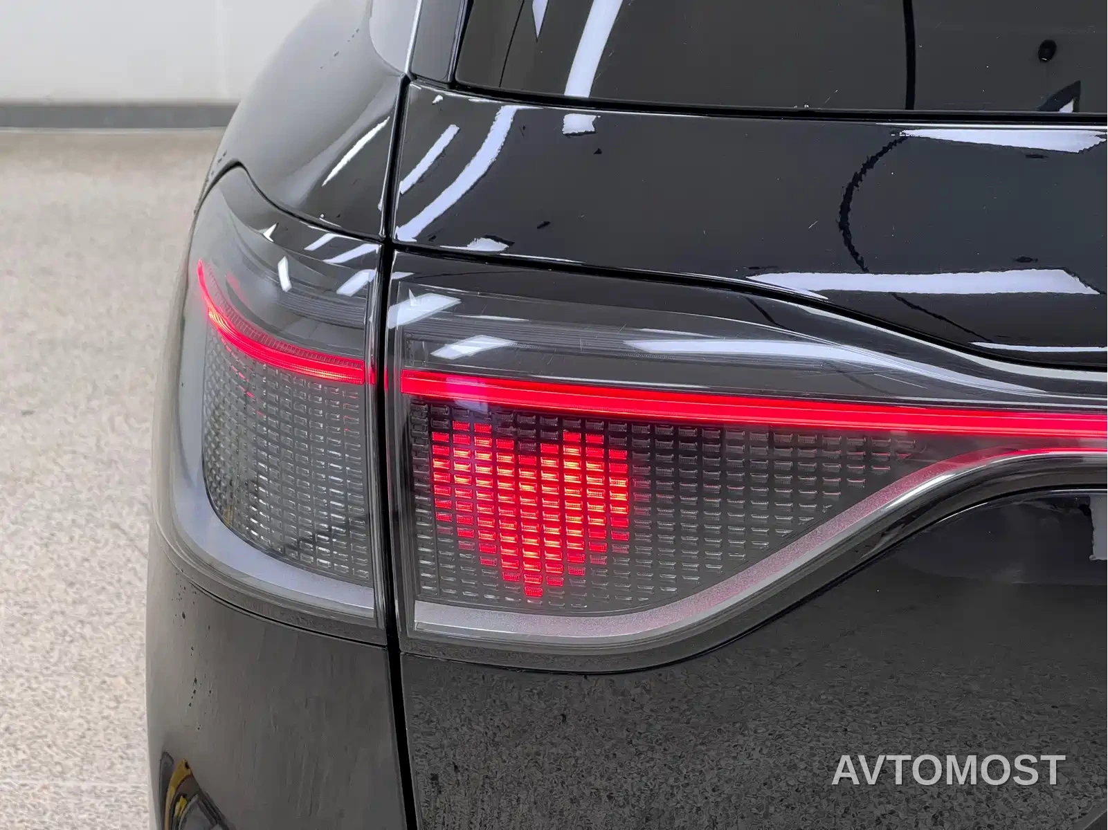 AITO M9 2024 Range Extender Max Edition 42kWh 6-seater — фото 8