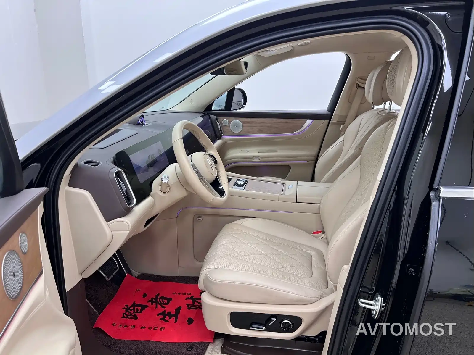 AITO M9 2024 Range Extender Max Edition 42kWh 6-seater — фото 12