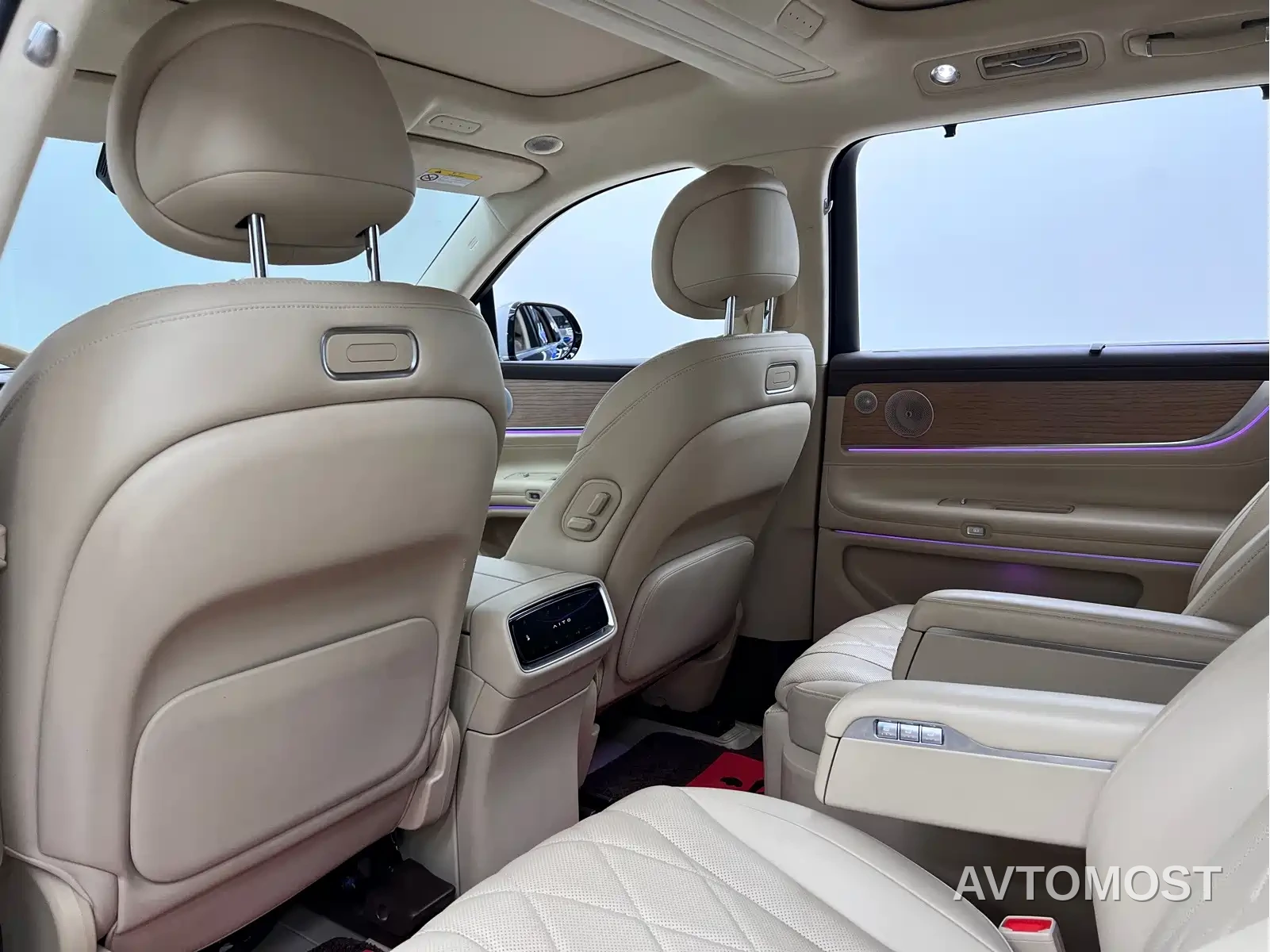 AITO M9 2024 Range Extender Max Edition 42kWh 6-seater — фото 16