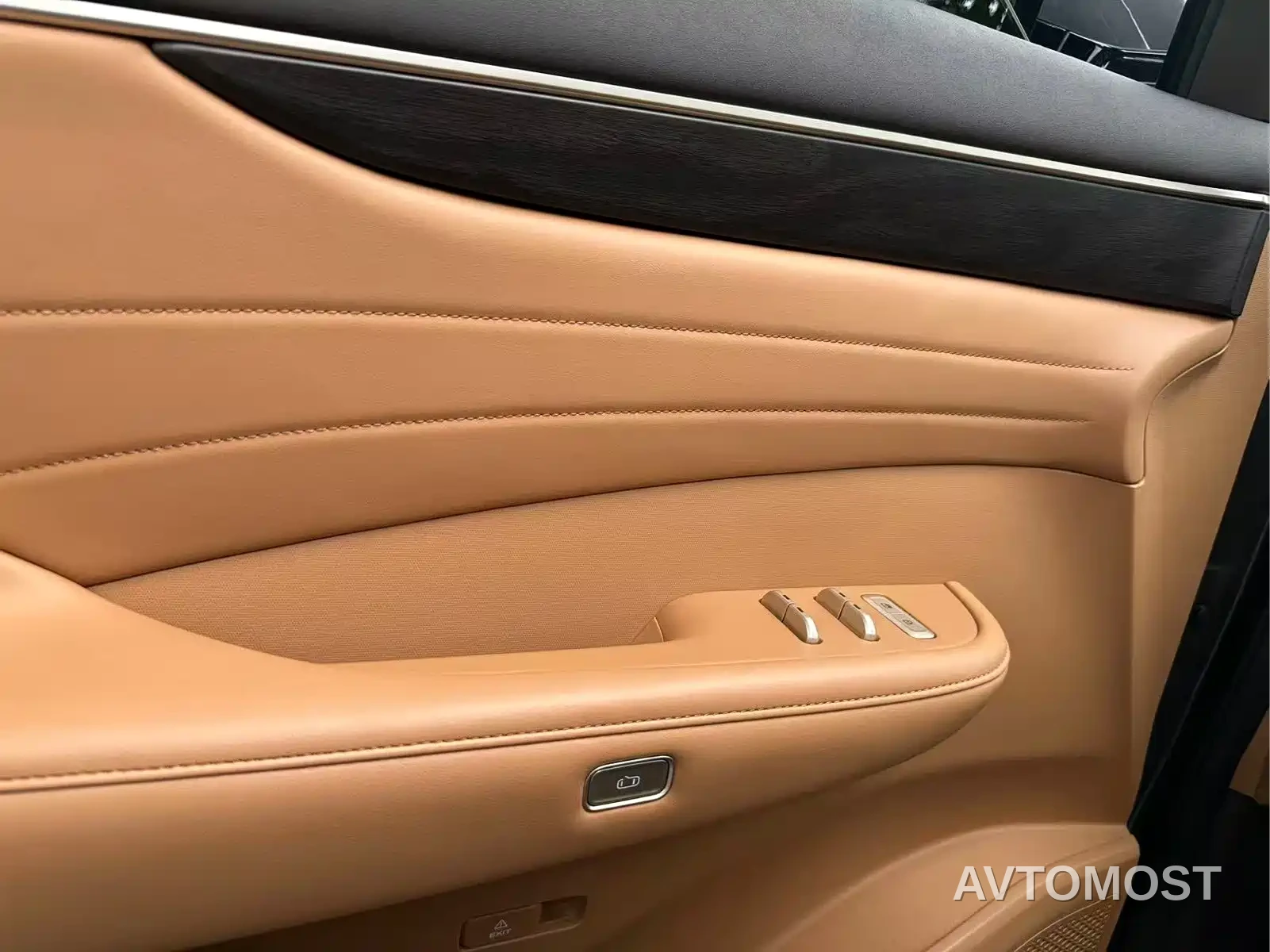 Dongfeng Aeolus L8 2025 Plug-in Hybrid — фото 16