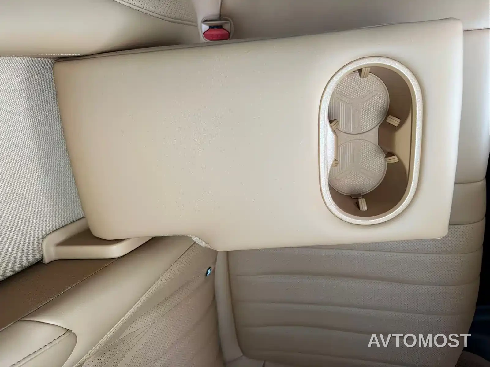 Dongfeng Aeolus L8 2025 Plug-in Hybrid — фото 23