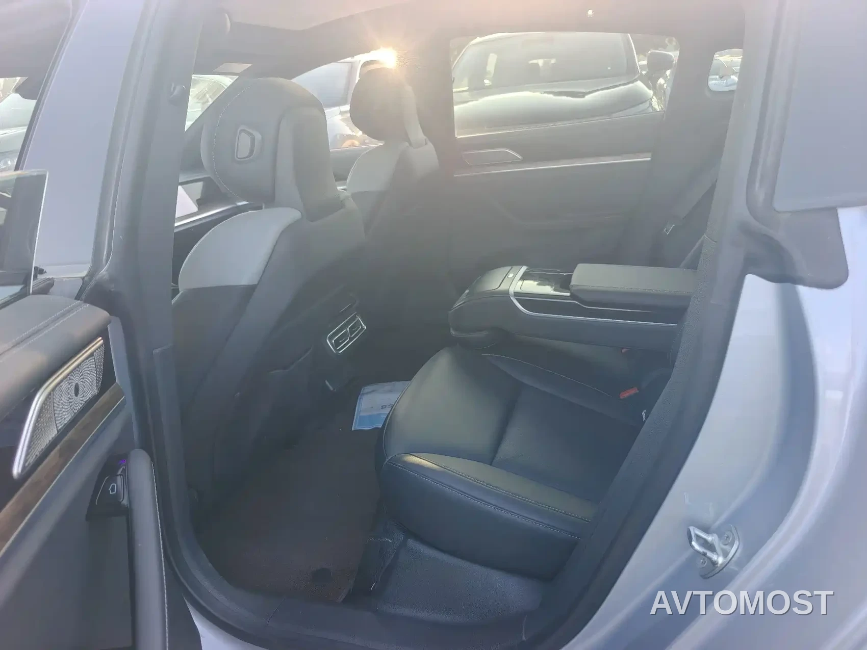 Nezha S 2024 Facelift Extended Range 1060 Lite Edition — фото 9