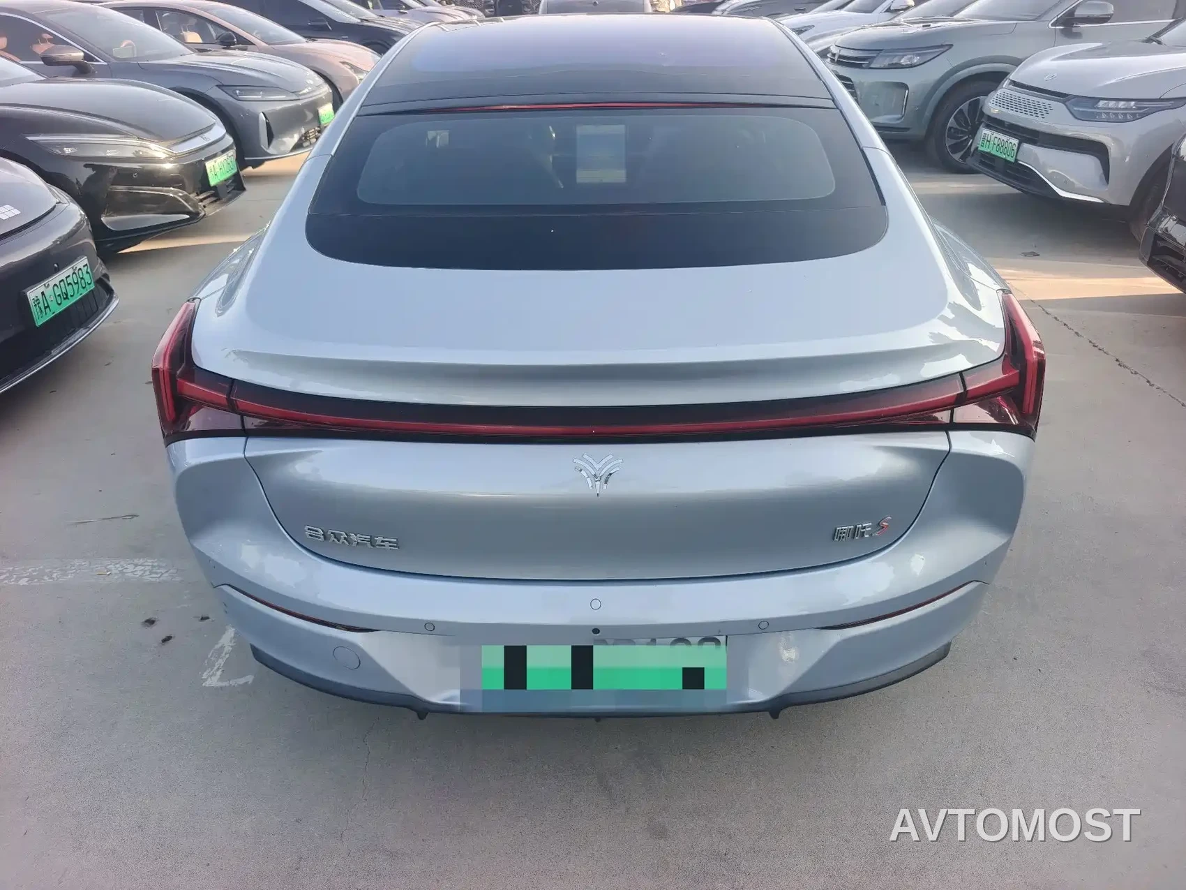 Nezha S 2024 Facelift Extended Range 1060 Lite Edition — фото 11