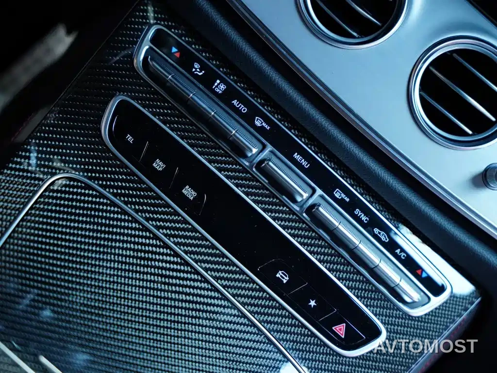 Mercedes-Benz E-Class AMG 2023 AMG E 53 4MATIC+ — фото 39