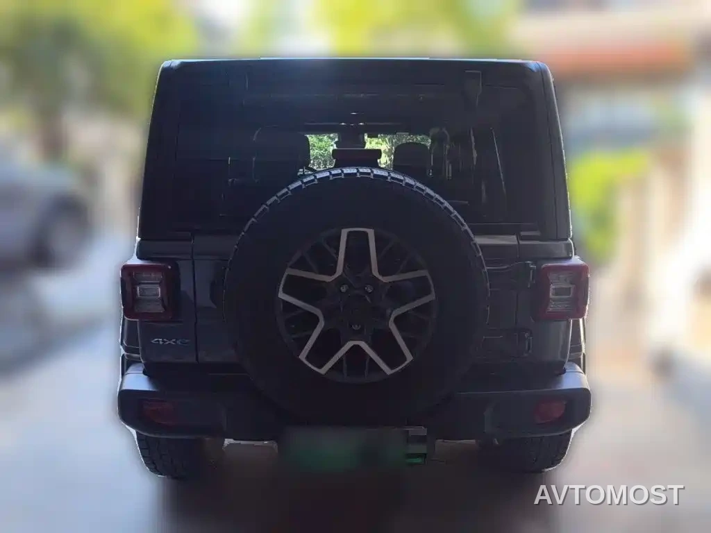 Jeep Wrangler 4xe 2021 4-Door 2.0T 4xe Sahara — фото 5