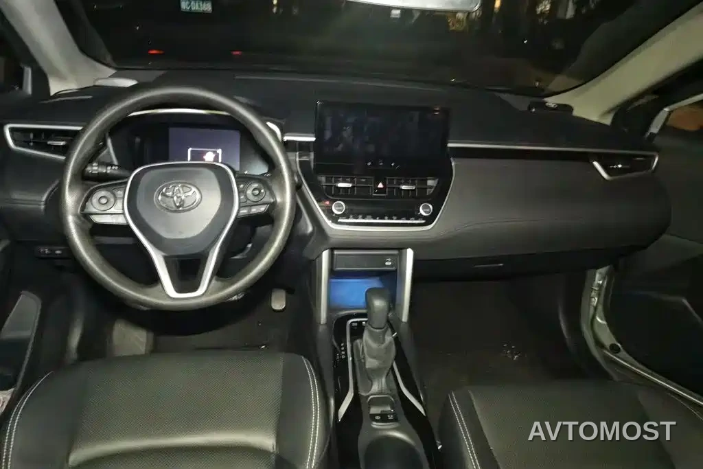 Toyota Frontlander 2023 2.0L Smart Hybrid Dual Engine Luxury Edition — фото 12