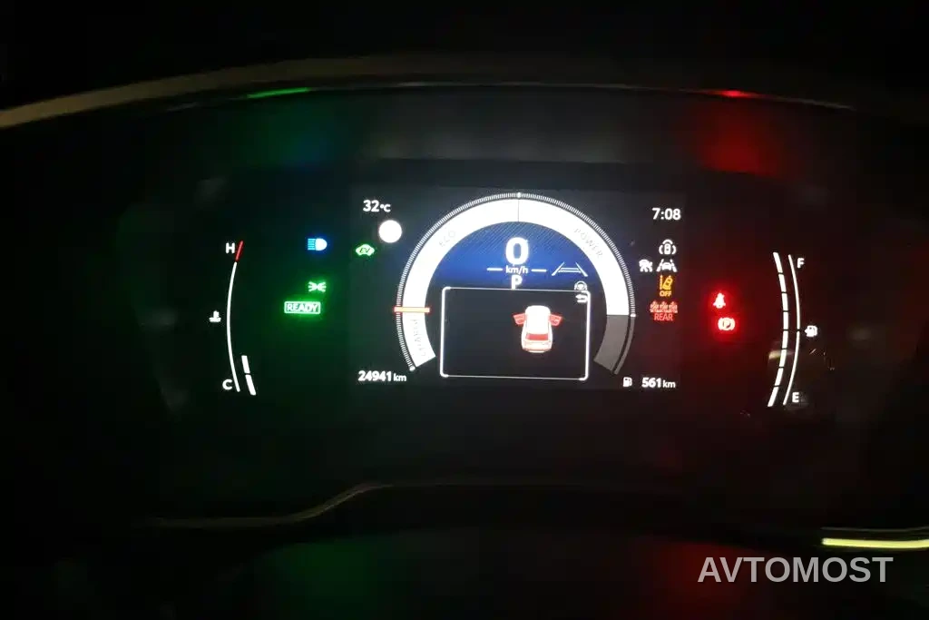 Toyota Frontlander 2023 2.0L Smart Hybrid Dual Engine Luxury Edition — фото 14