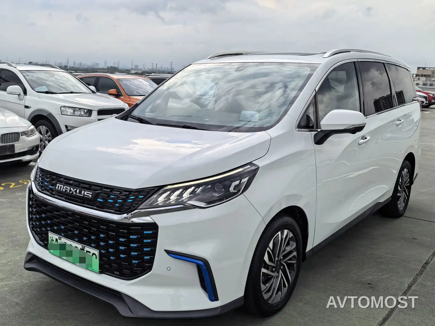 SAIC MAXUS EUNIQ 5 2020 1.3T PLUG IN Premium Edition — фото 1