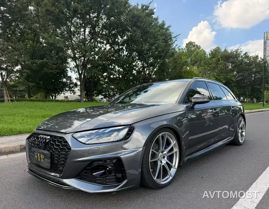 Audi RS 4 2021 RS4 Avant Obsidian Edition