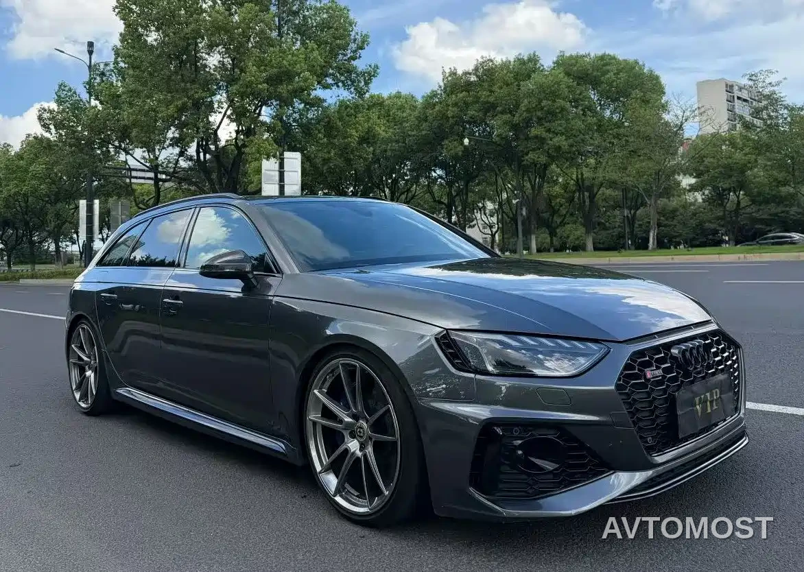 Audi RS 4 2021 RS4 Avant Obsidian Edition — фото 3